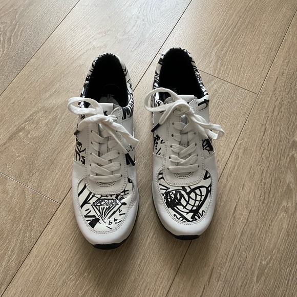 Michael Kors Allie graffiti sneakers - Picture 3 of 7